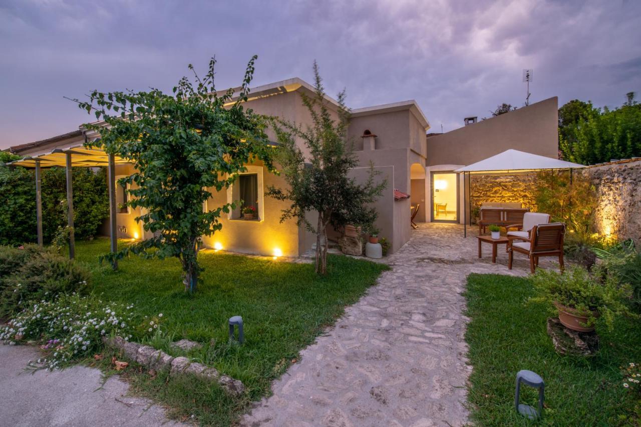 B&B Casa Franco Paestum Exteriör bild